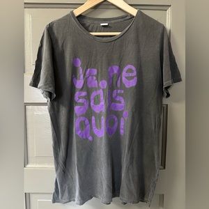 Clare V Je ne sais quoi tee size small